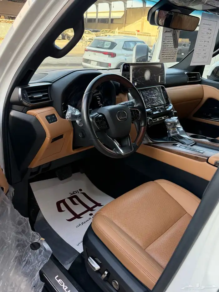 لكزس LX600 2023 عداد 22 الف BB بنزين خليجي 9