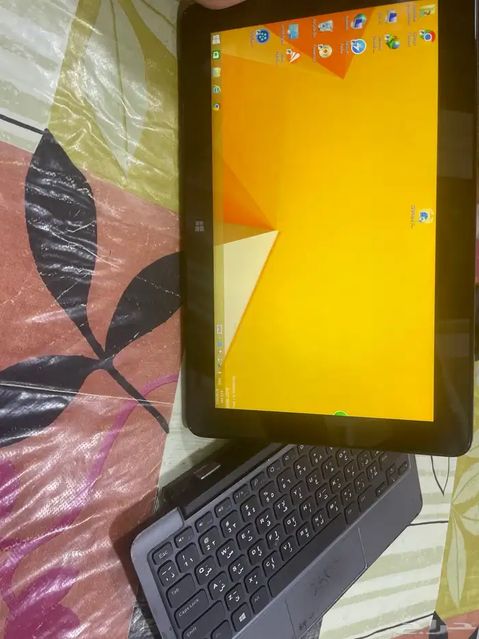 لاب توب dell حالة بطارية تدوم ساعتين بحاله ممتازه 2