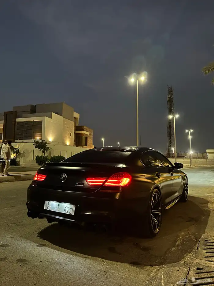 بي ام m6 8