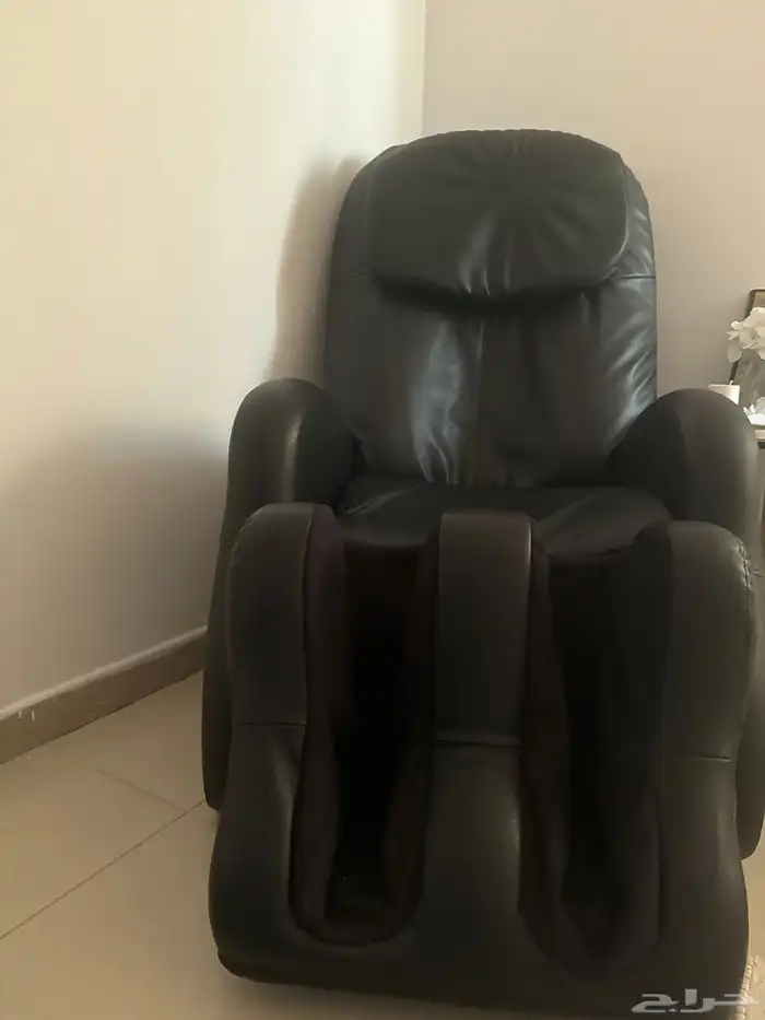كرسي مساج بحالة ممتازه 0