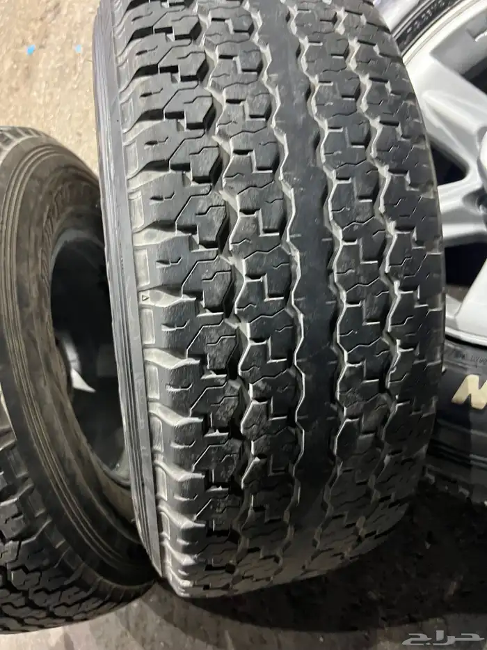 جنوط نيسان فتك جيب مقاس 16 صيني مع كفرات دنلوب نضيف تاريخ22 34