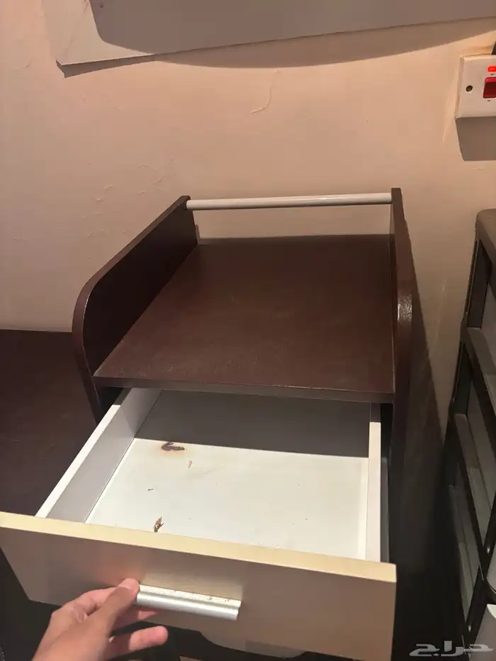طاولة مكتبيه مع كرسي 2