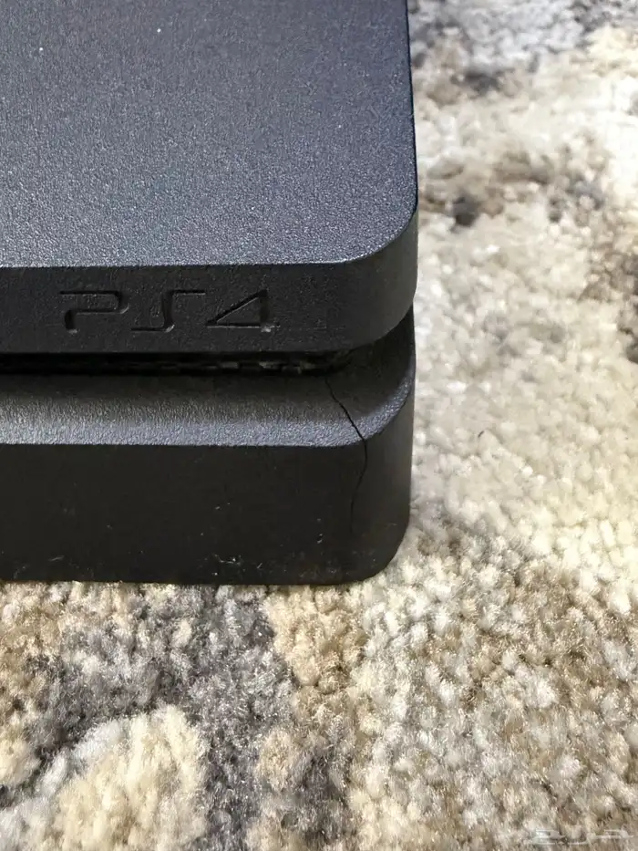 للبيع سوني 4 ( PS4 ) بكامل اغراضه 4