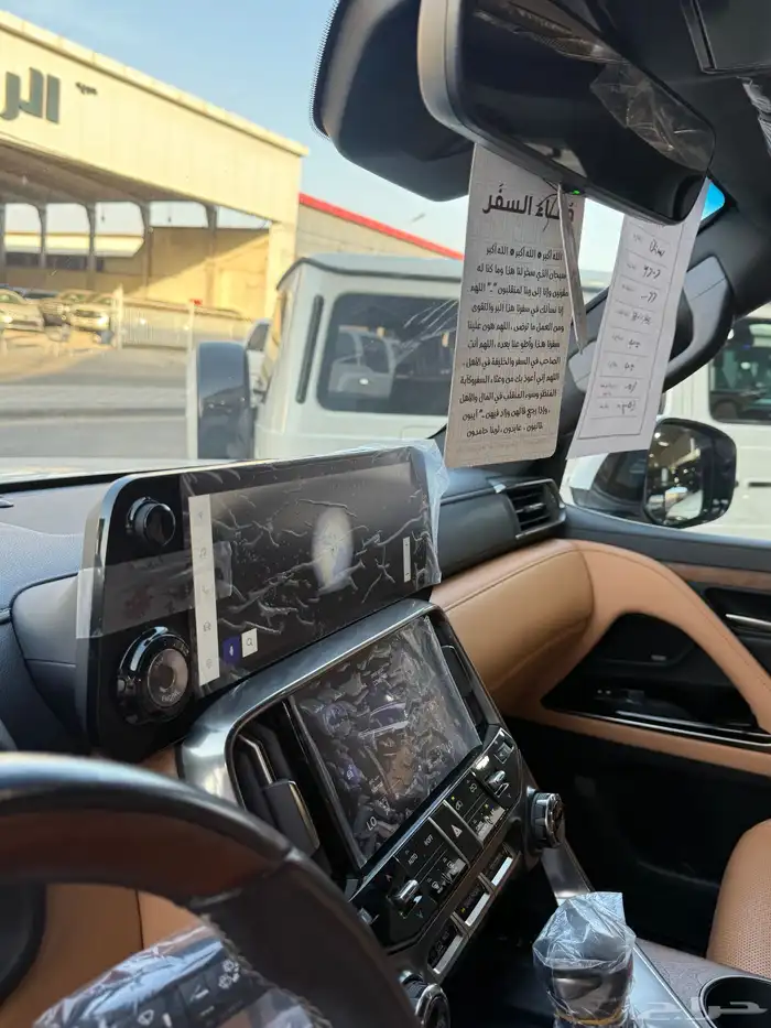لكزس LX600 2023 عداد 22 الف BB بنزين خليجي 14