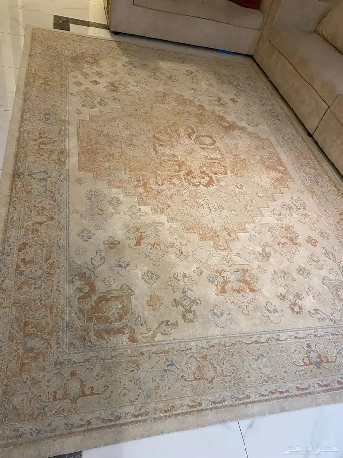 كنب   سجاد   طاولة 0