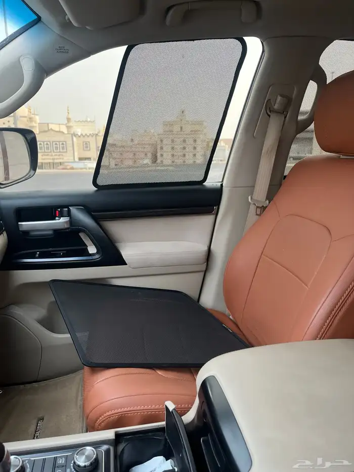 لاندكروزر 2020 GXR V8 9