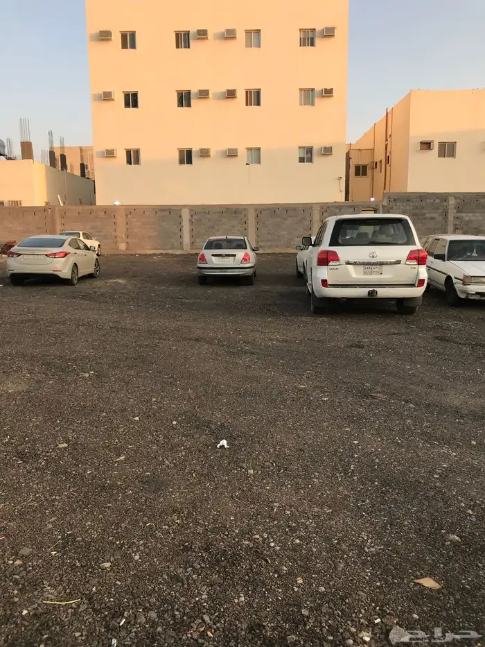 شقق عزاب فاخره للايجار حي البوادي تبوك 9