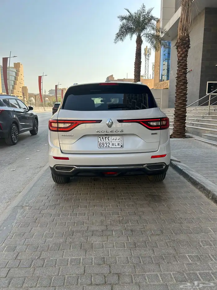 رينو كوليوس 2018 بدي وكالة نظيف جدا 7