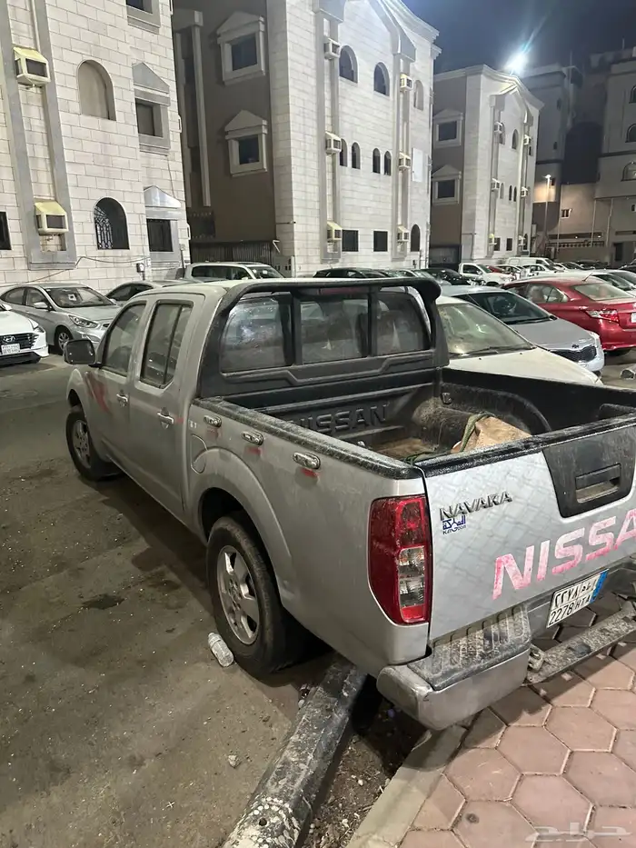 نيسان نافارا 1