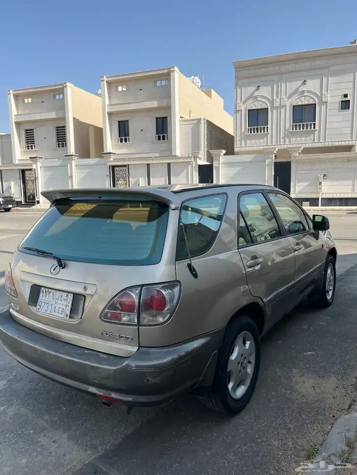 لكزس RX 300 4