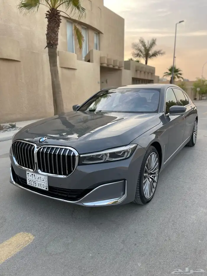 بي ام 730 2020 بحالة الوكالة نظيف جدا ( الناغي ) 1