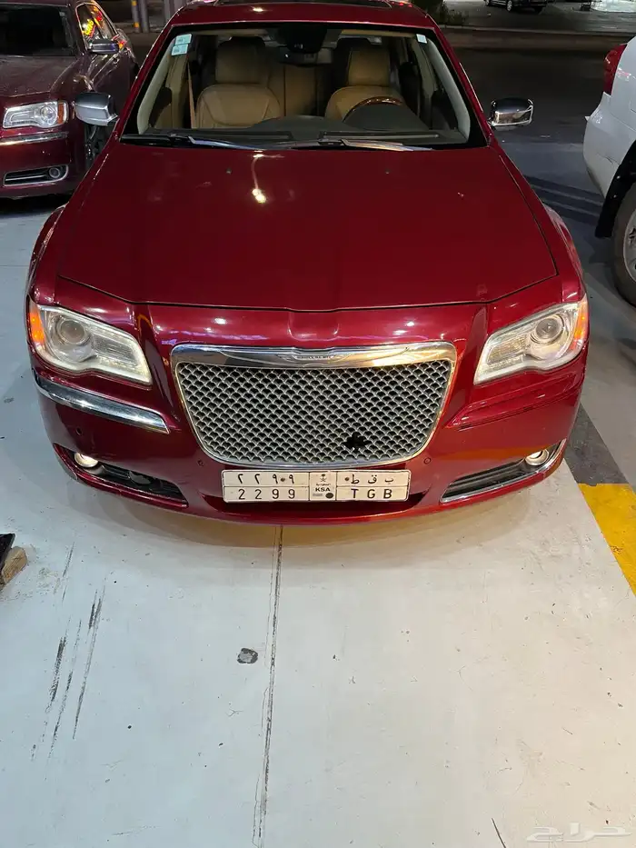 للبيع كرايسلر فل كامل C300 2011 1