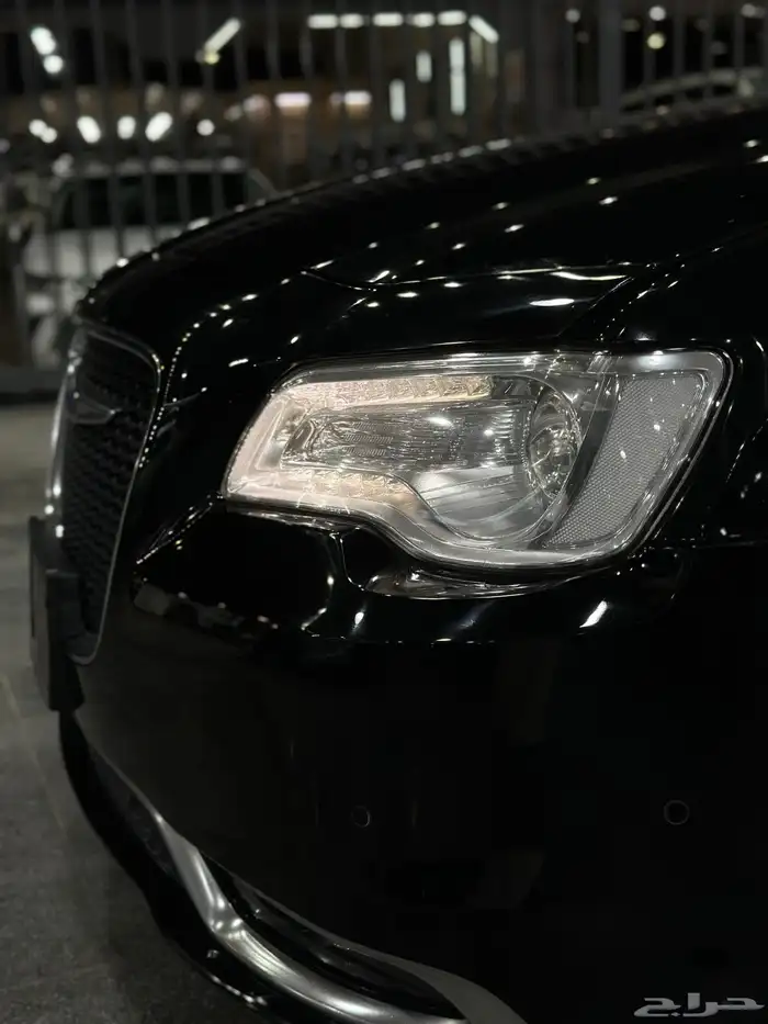 كرايزلر C300 اسود 2019 متوفر لدى معرض(عبيد الرشيدي) 16