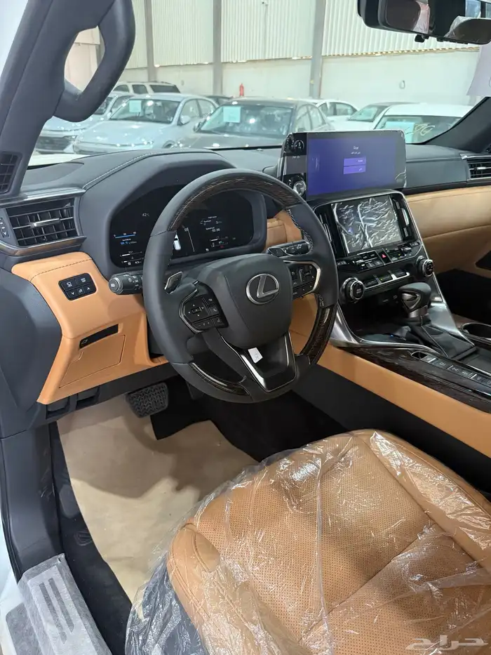 جيب لكزس LX600BB مديل 2025 فل كامل بريمي بطاقه جمرك 5