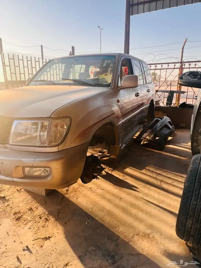 لاندكروزر 2003قطع غيار ستة سلندر جرادي تشليح أحمد 0