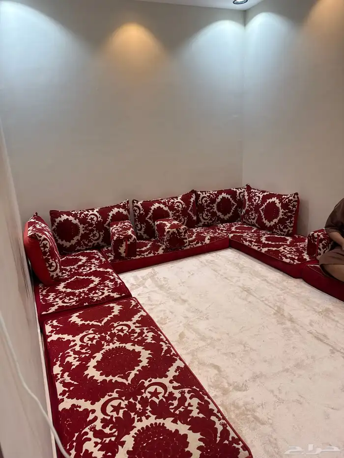 خمس مساند وخمس مساند ظهر جلسات ارضيه للبيع 0