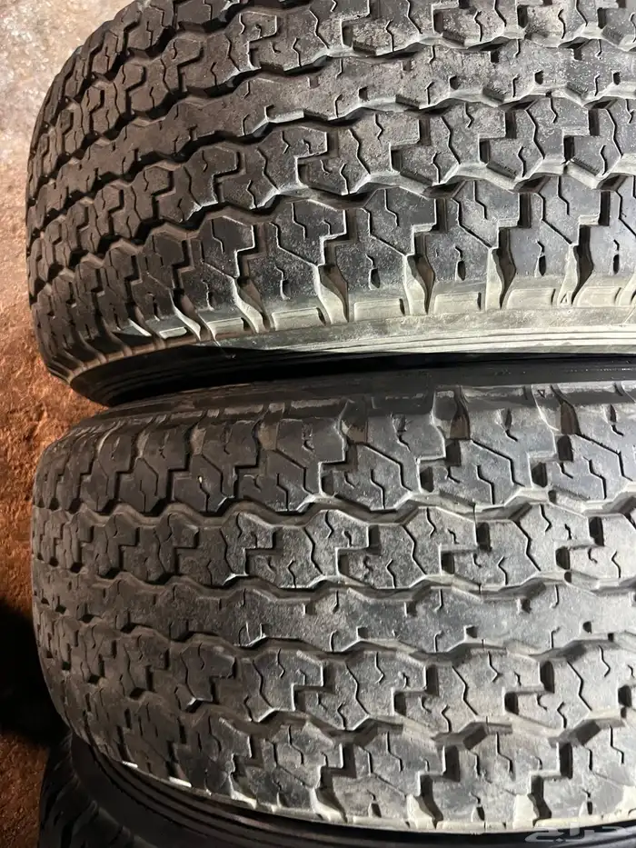 جنوط نيسان فتك جيب مقاس 16 صيني مع كفرات دنلوب نضيف تاريخ22 25
