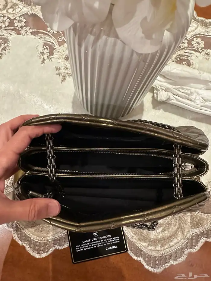 شنطة شانيل ذهبي 8