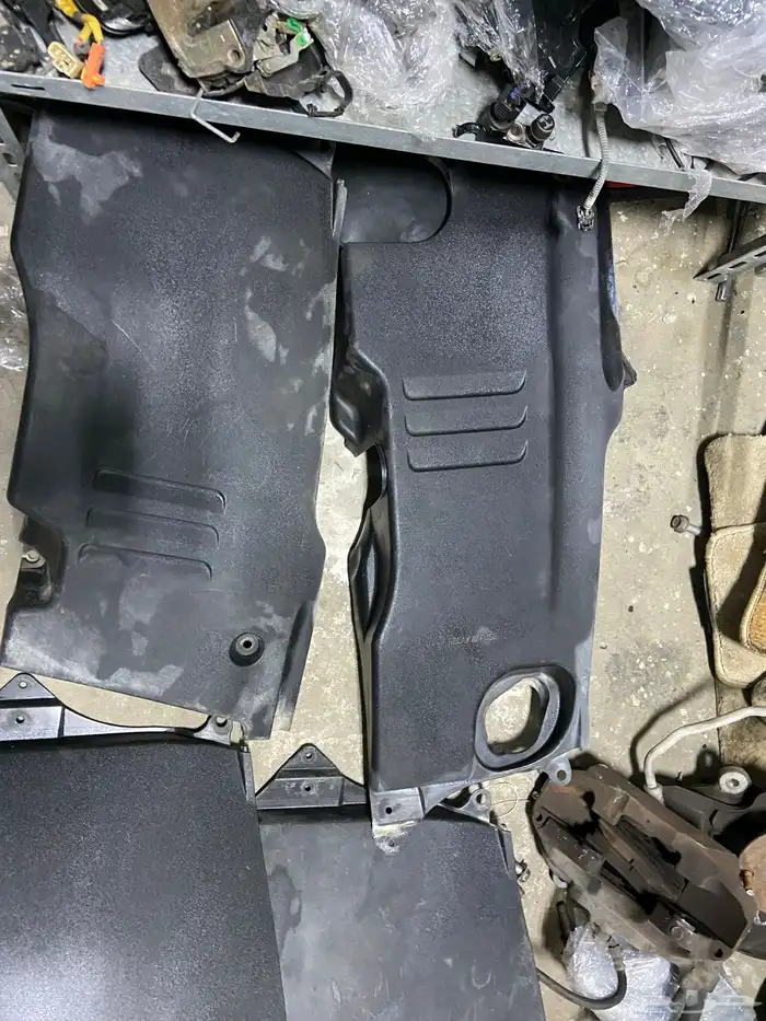 قطع غيار لكزس GS من 2005 إلى 2011 14