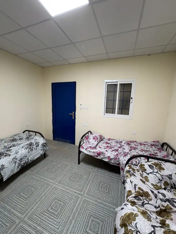 غرف عزاب جديدة للإيجار For singles New Housing Compound 9