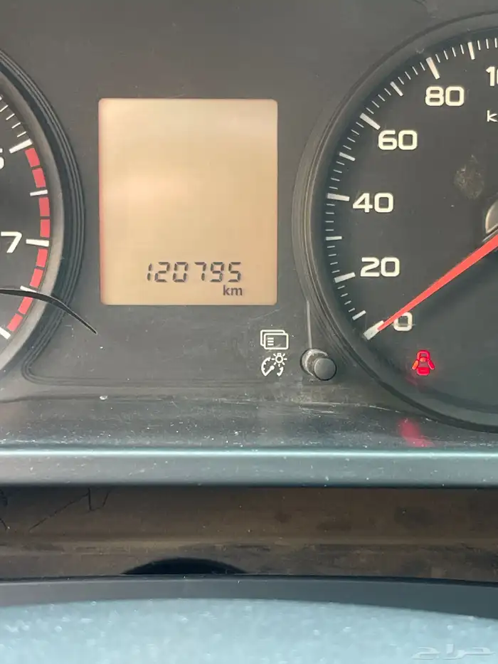 ميتسوبيشي - حوض - قمارتين - بنزين - L200 12