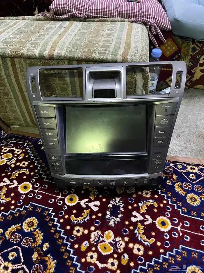 للبيع شاشه لكزس 460 موديل 2012 1