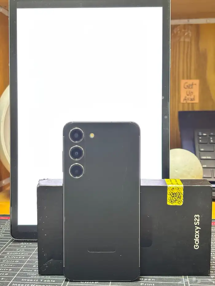 Samsung S23 1