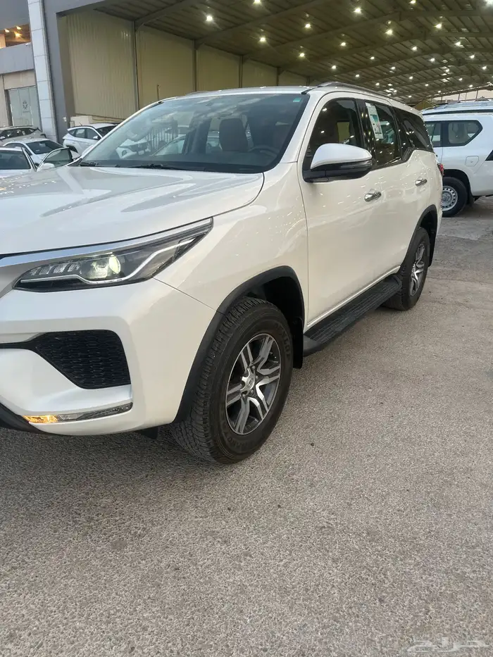 تويوتا فورشنر 2022 4 سرندل دبل بحالة الوكالة ماشي 44 0