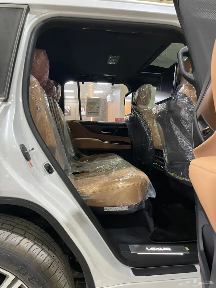 لكزس2025LX600BBخليجي داخلي جملي (بنزين)3.5L 24