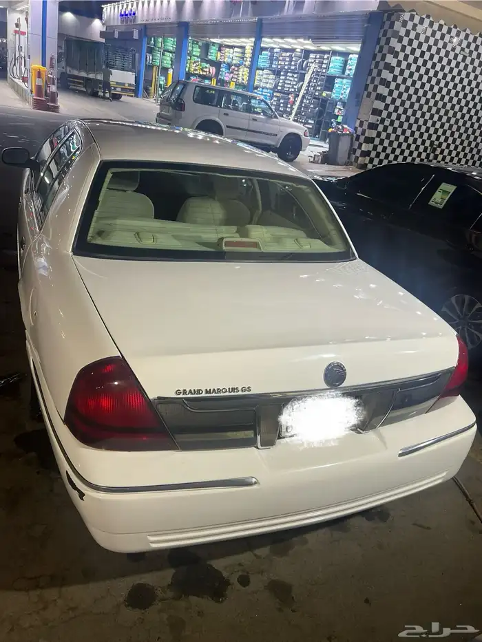 فورد جراند ماركيز 2008 على الشرط 4
