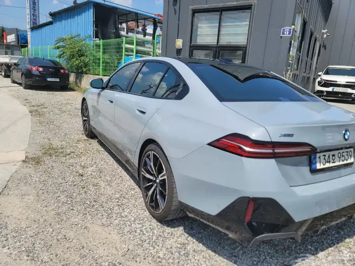 بي ام دبليو 530i M KIT 2024 9