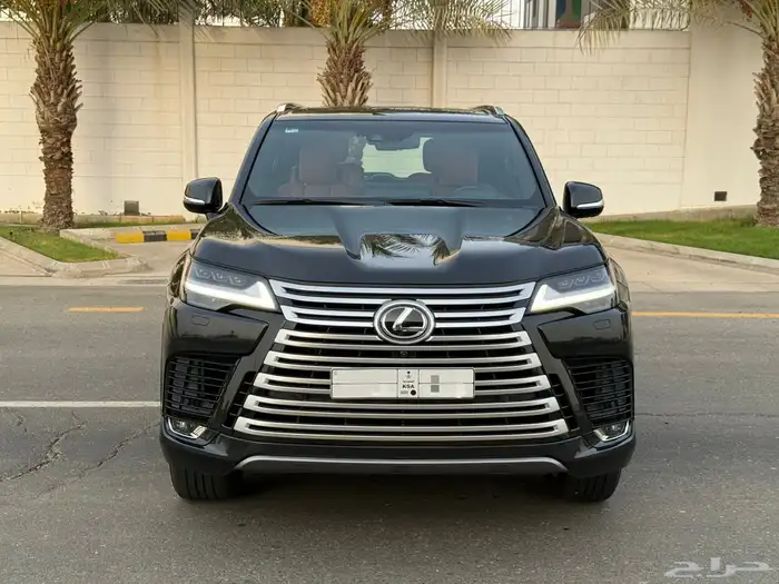 جيب لكزس LX600 2022 VIP - سعودي ضمان وصيانه مجانيه 0