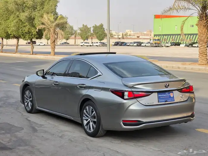لكزس 2021 ES250 4