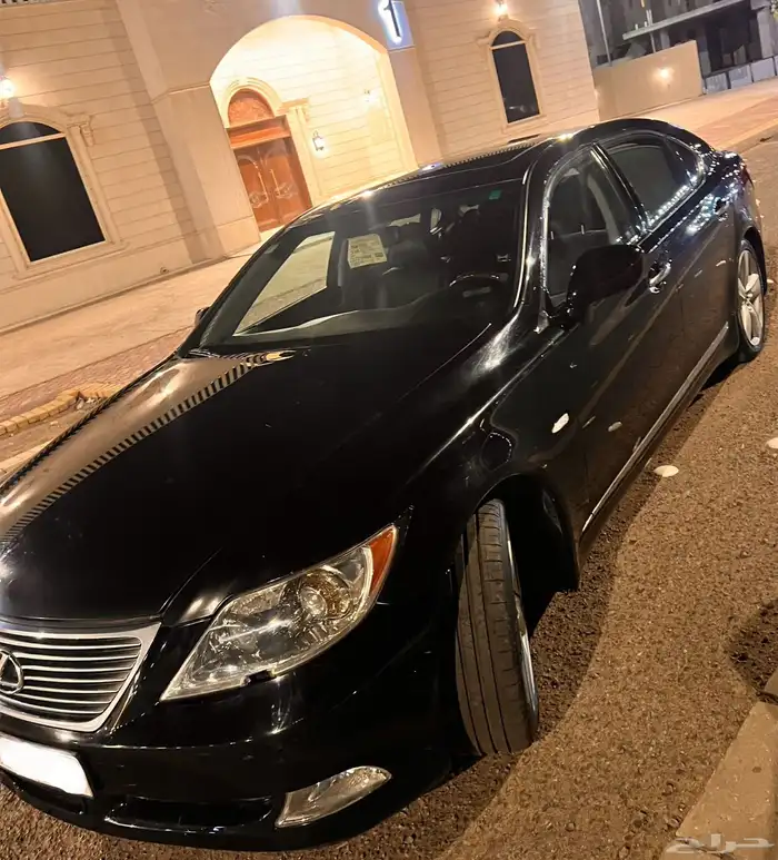لكزس LS460L مخزن ملكي 3
