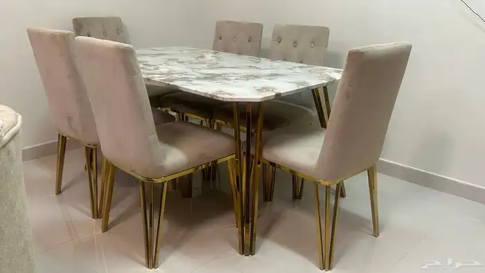 طاولة طعام جديدة المجمعة 3