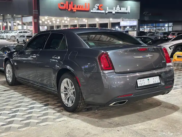 كرايسلر 2022 C300 ليمتد شبه الجديد 4