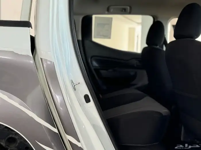 ميتسوبيشي L200 بنزين موديل 2020 نظيف جدا 19