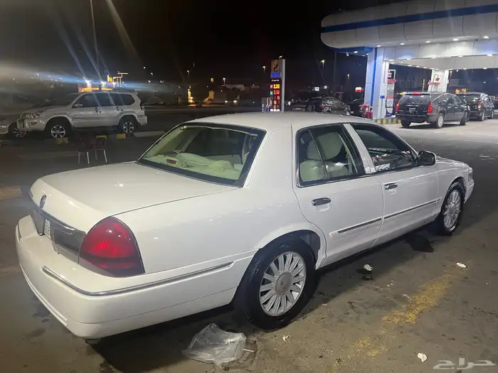 فورد جراند ماركيز 2008 على الشرط 6