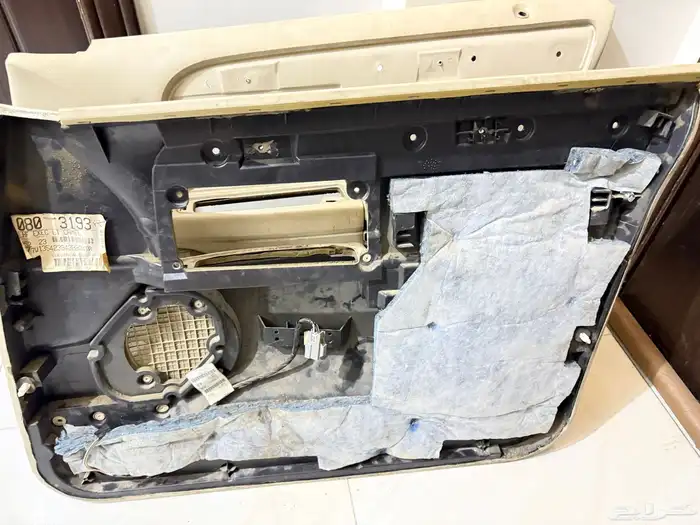 طوابق ابواب لينكون تاون كار 2003وطالع 2