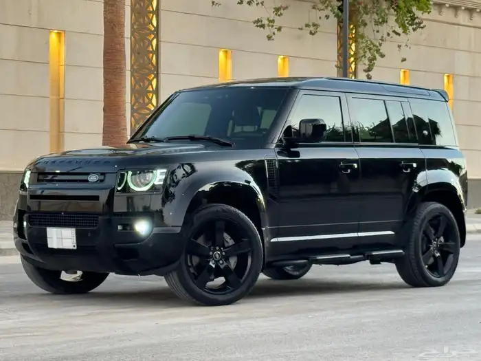 لاند روفر ديفندر P400 موديل 2023 تشيكات وكاله تحت الضمان 54