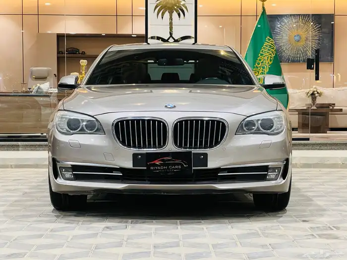 بى ام دبليو 2015 730Li V6 بحاله ممتازه 0
