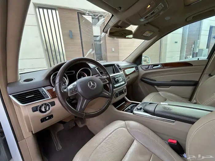 جيب مرسيدس ML400 موديل 2015 بحالة ممتازة (جدة) 10