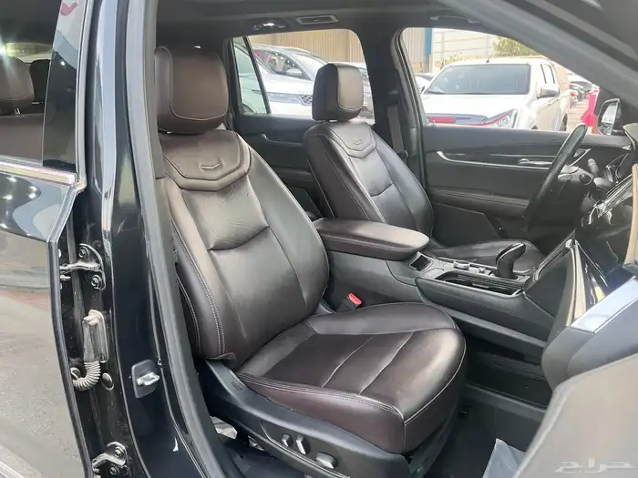 كاديلاك XT6موديل 2020 17