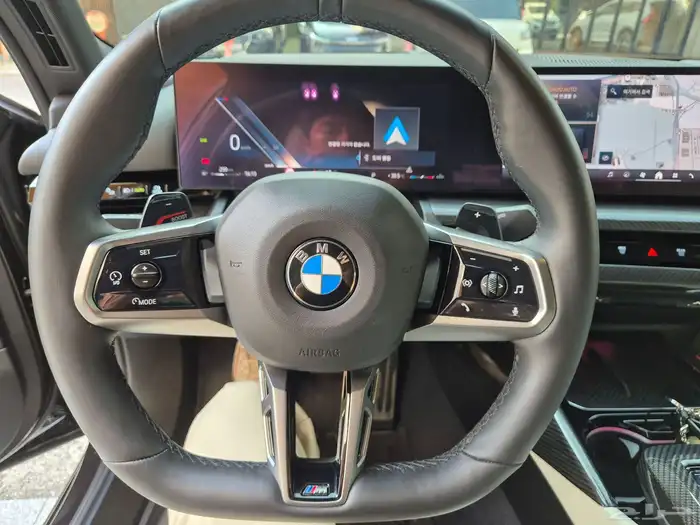 بي ام دبليو 520i M KIT 2024 11