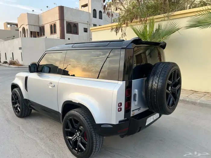 للبيع لاندروفر ديفندر 90 HSE 2021 1