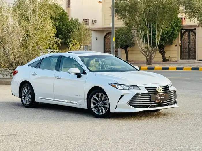 تويوتا أفالون تورينق 4