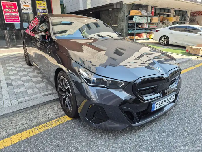 بي ام دبليو 520i M KIT 2024 2