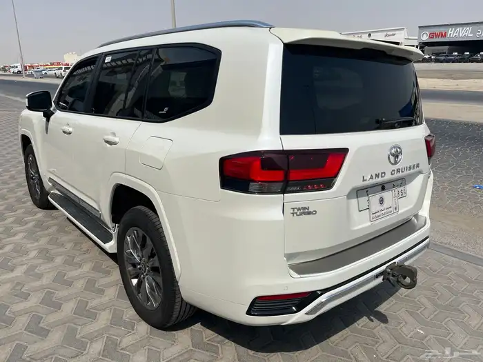 لاندكروزر 2023 GXR-L4 2