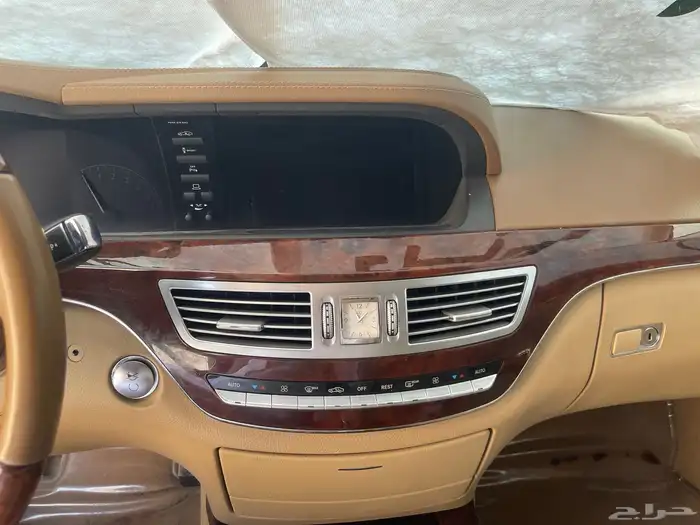 مرسيدس مخزن للبيع 22