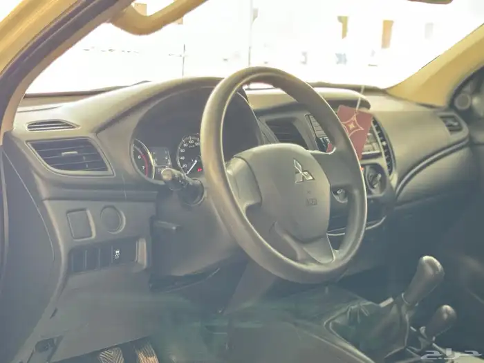 ميتسوبيشي L200 بنزين موديل 2020 نظيف جدا 12